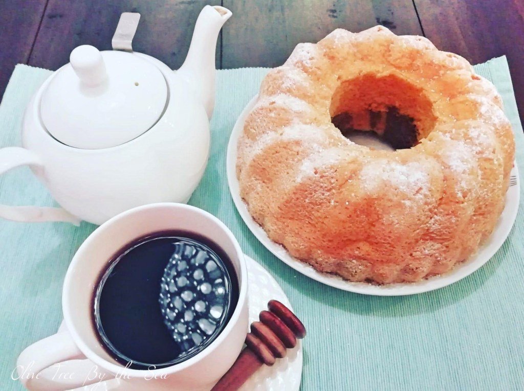 Marble Cake, Taste of Childhood olivetreebythesea.com/2019/02/25/mar…