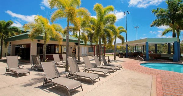 ofertadeldiapr's tweet photo. Estadía de 3 días y 2 noches para 4 personas en semana o wikén en Cidra Country Club. Incluye desayuno continental.  #Oferta desde $149: https://t.co/WKc9ftCFLy 
#Ofertadeldia https://t.co/GEHLwMw0le
