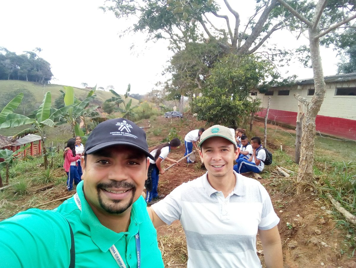 alejo_carcamom's tweet photo. Complejo tecnológico minero agroempresarial CTMAE, presente en el corregimiento La  Floresta - Yolombo Antioquia, formando jóvenes proactivos talentosos con el deseo de trabajar para la transformación de las comunidades rurales. https://t.co/jlz56uVkrX