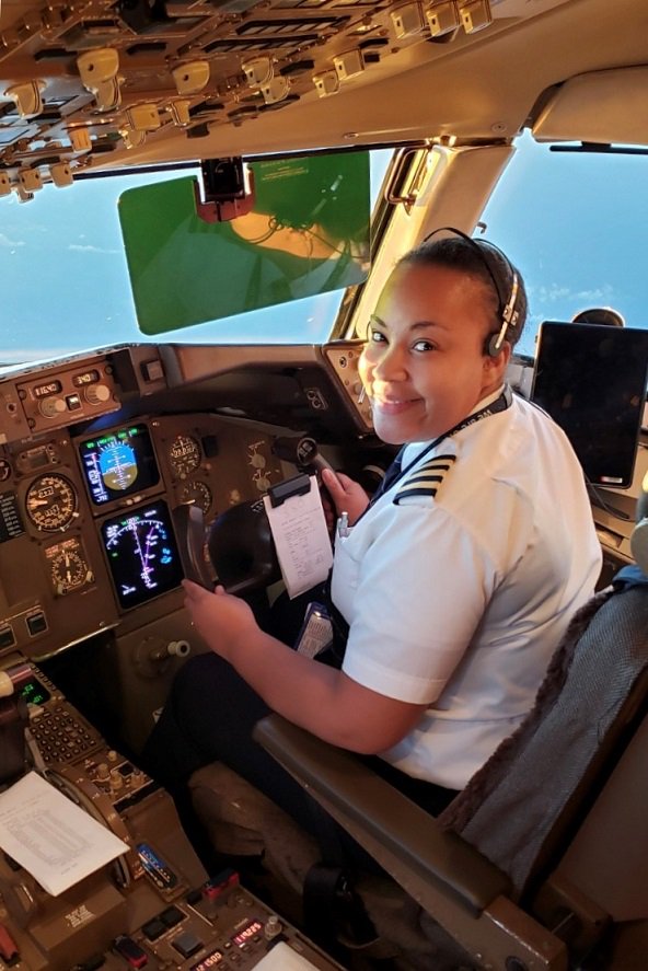 TulsaSchools's tweet photo. ✈️ BTW graduate Malorie Ligons flies for United Airlines and is a successful African-American female pilot in a male-dominated field. She told us “If you want it bad enough, you can do it and be the best person you can be, not what people expect you to be.” #BlackHistoryMonth https://t.co/zwyADtoWYG