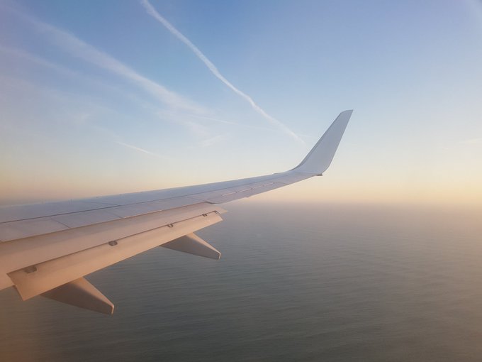 Arrived in Portugal in one pice  #obligatoryplanewindowpicture https://t.co/OveJ6est6C<a href="/tag/obligatoryplanewindowpicture"class="tags">#obligatoryplanewindowpicture</a>