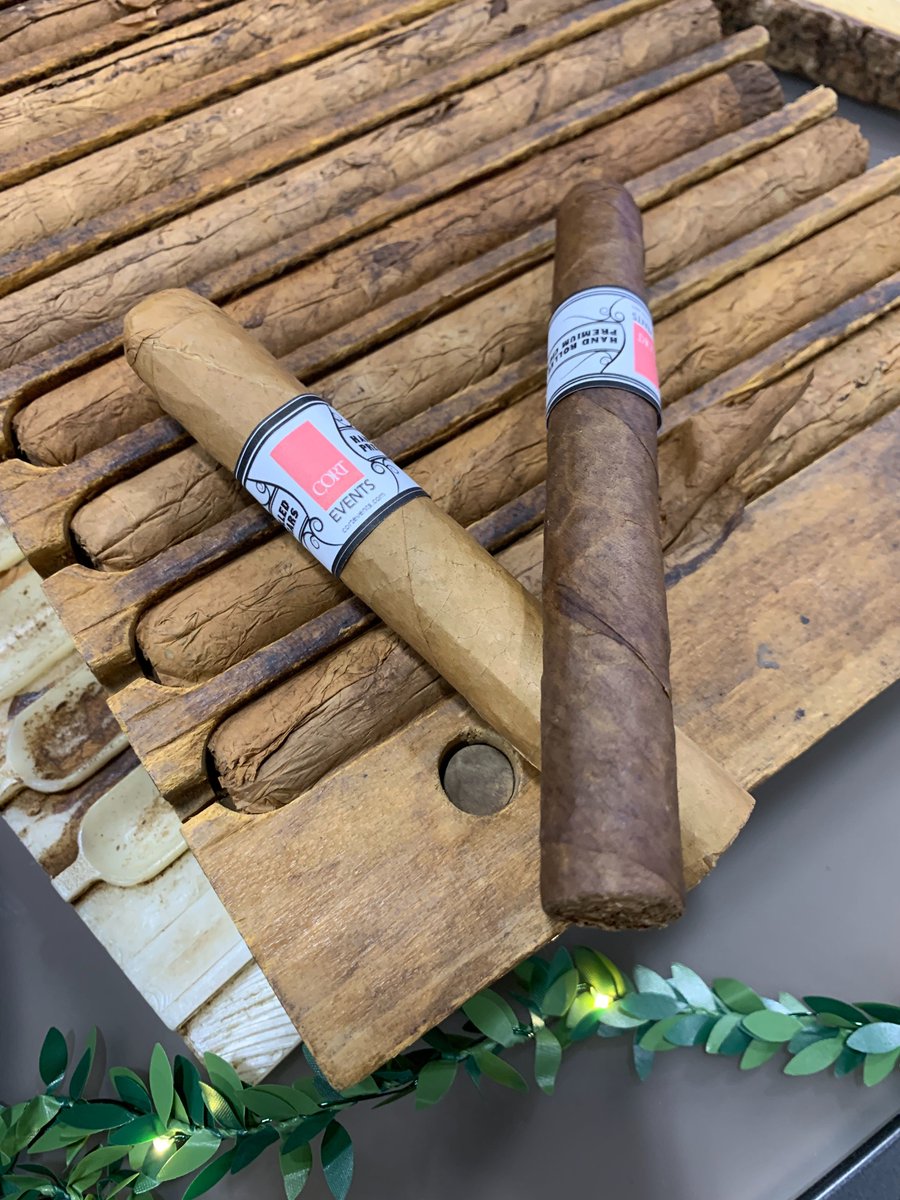 CORTEvents's tweet photo. Things are in full swing here at #EXHIBITORLIVE! Stop by booth 1011 and pick up a Bloody Mary and cigar. https://t.co/onUMGEXURN