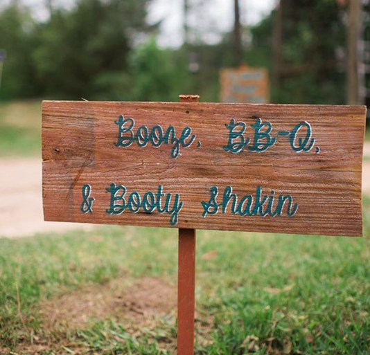 AMariePaperie's tweet image. Custom made rustic signs made for all occasions, these were actually used in Helen's (part owner) wedding! We've also done personalized guest books, other occasion wording and/or designs. #woodsigns #rusticsigns #countrywedding #rusticwedding #weddingdecor #weddingstyle #love