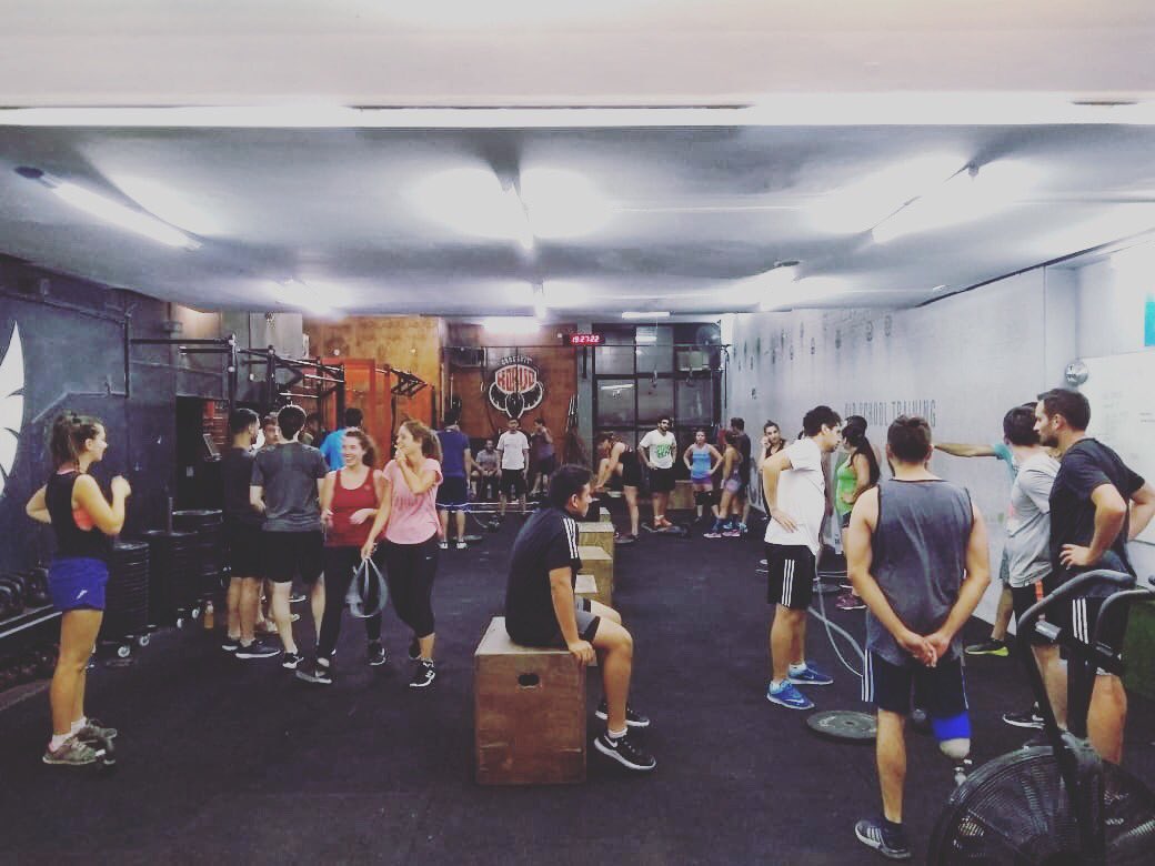 CrossFitKorvo's tweet photo. Arranca la semana moviéndote y recargándote de energías.
Te esperamos para tu clase de prueba. https://t.co/aieZasVNo0