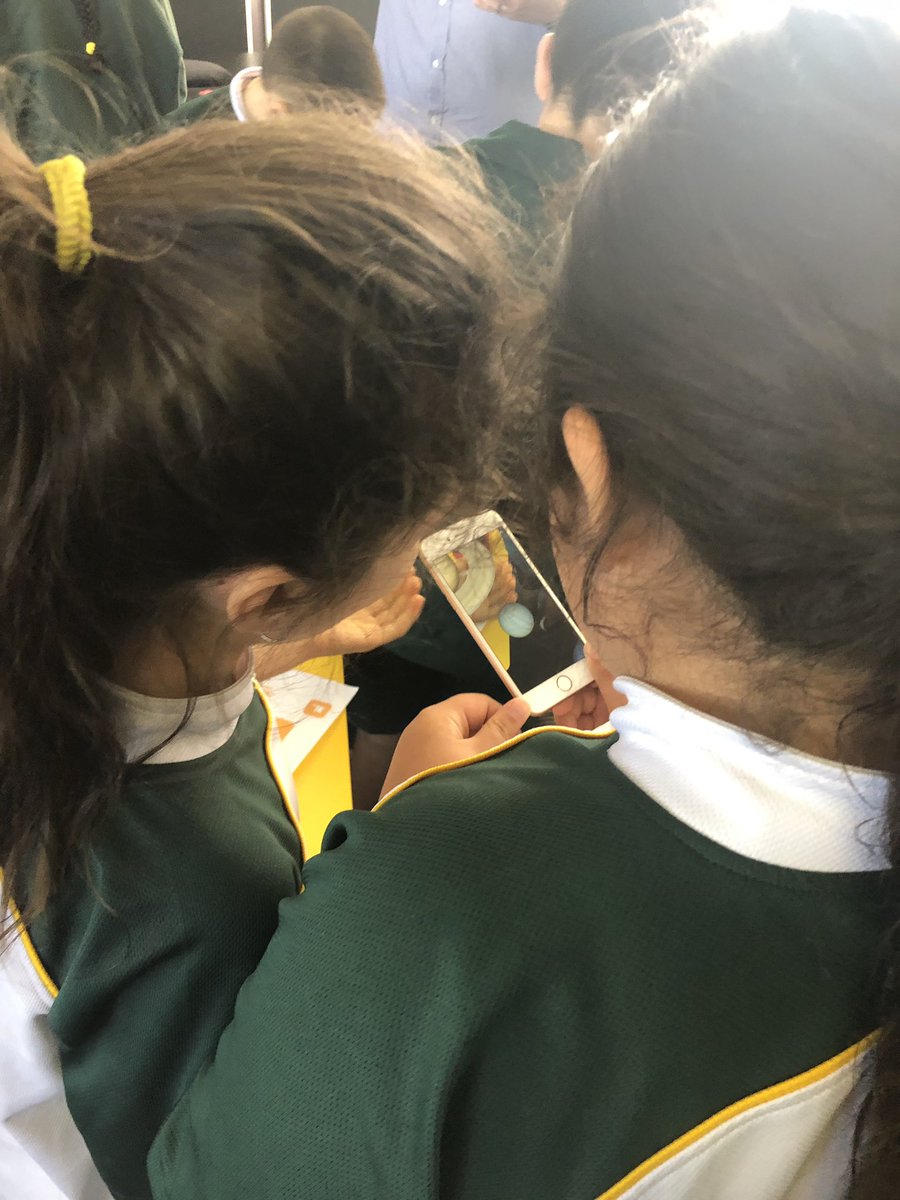 Amy Lyon tweet media