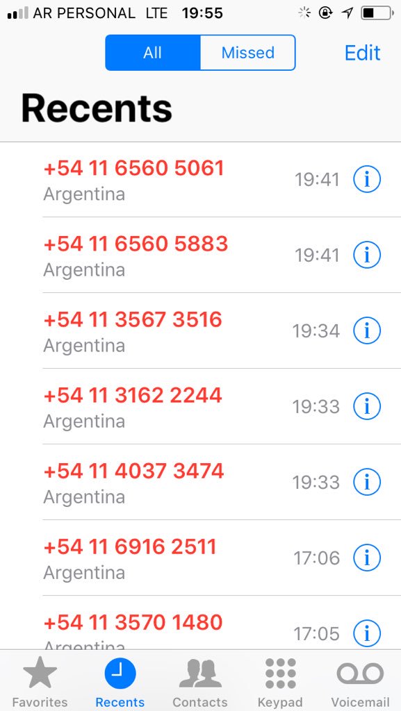 LupeUp's tweet photo. Hoy recibí 14 llamadossss de Movistar y Claro no atiendan es una trampaaaa ! Hartaaaaaa ! Más respeto por favor ! @ClaroArgentina @MovistarArg https://t.co/7EaZNBGNim