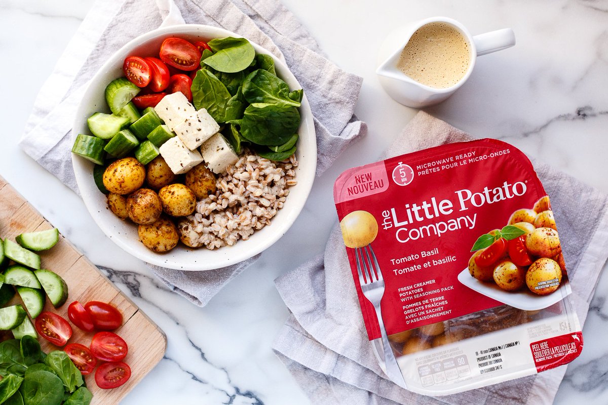 New post! 🍅🌱#Vegan Mediterranean Bowl made with <a href="/LittlePotatoCo/">Little Potato Co.</a>'s Tomato Basil Microwave Ready kits! Get the #recipe → ilovevegan.com/vegan-mediterr… #AD