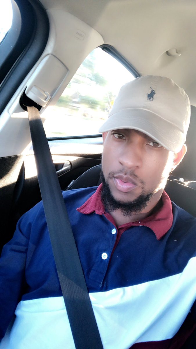 YoshiLorenz_'s tweet photo. @FamuBblb Old asf #37Problems https://t.co/yFk9eCAkGG