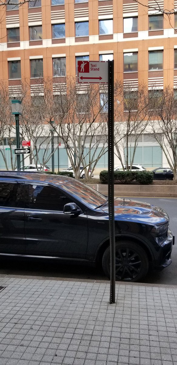 placardabuse's tweet image. That is not a taxi.

It's a #placardperp with a pair of illegal license plate covers. 

@HowsMyDrivingNY EGT2554:NY?

#placardcorruption 
#ZeroAction