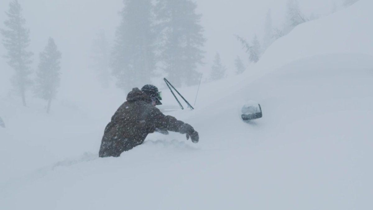 JMTBook's tweet photo. With ‘Most Snow in North America,’ Mammoth Announces Resort Will Stay Open Through July 4 https://t.co/EkJbhX9zuo   #JohnMuirTrail https://t.co/G8IpxCkGPB