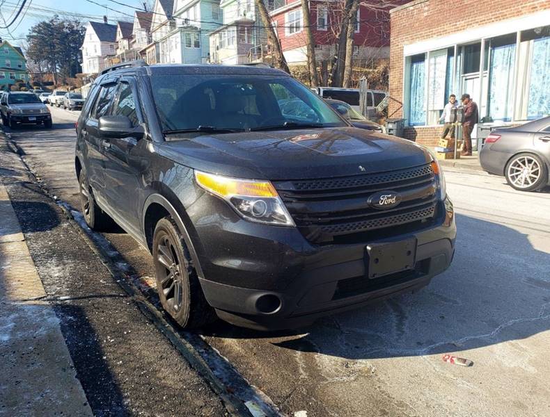 Don't miss out on owning this 2015 #FordExplorer AWD 4dr SUV! ow.ly/y6B330nATD6 #Danilos #AutoSales #WhitePlainsNewYork