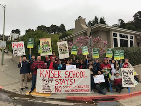 UCAFT1474's tweet image. This morning we joined @OaklandEA with @CFTunion @PFT1603 on the picket lines outside Kaiser Elementary and Sankofa Academy. Striking to keep schools open! You know, for the kids. #OUSDstrike #OaklandTeachersStrike #StandWithOaklandTeachers #forthepublicgood