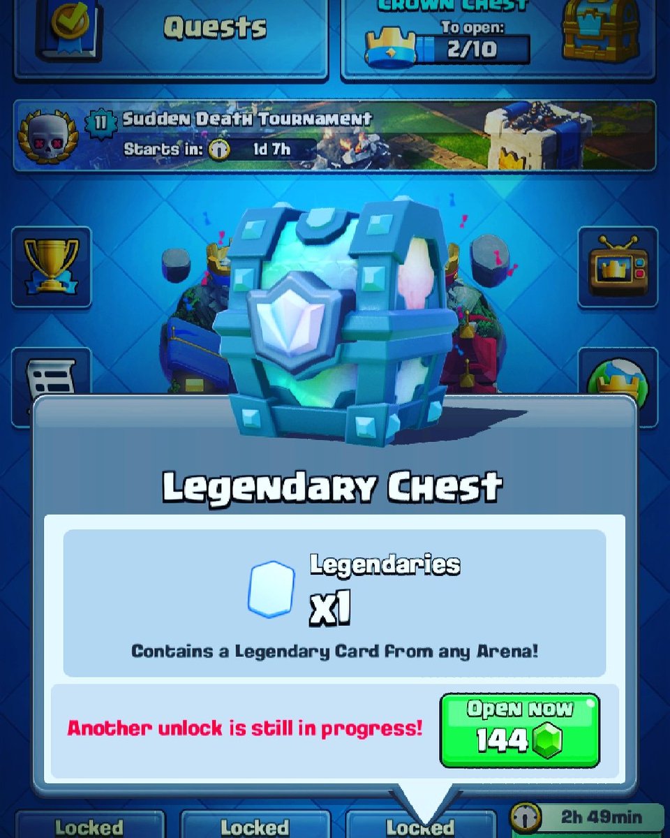 CrowlandoMusic's tweet photo. Legendary chest from a normal battle! 🤘😝 #clashroyale #legendarychest https://t.co/5Uv4aNRJ7Q