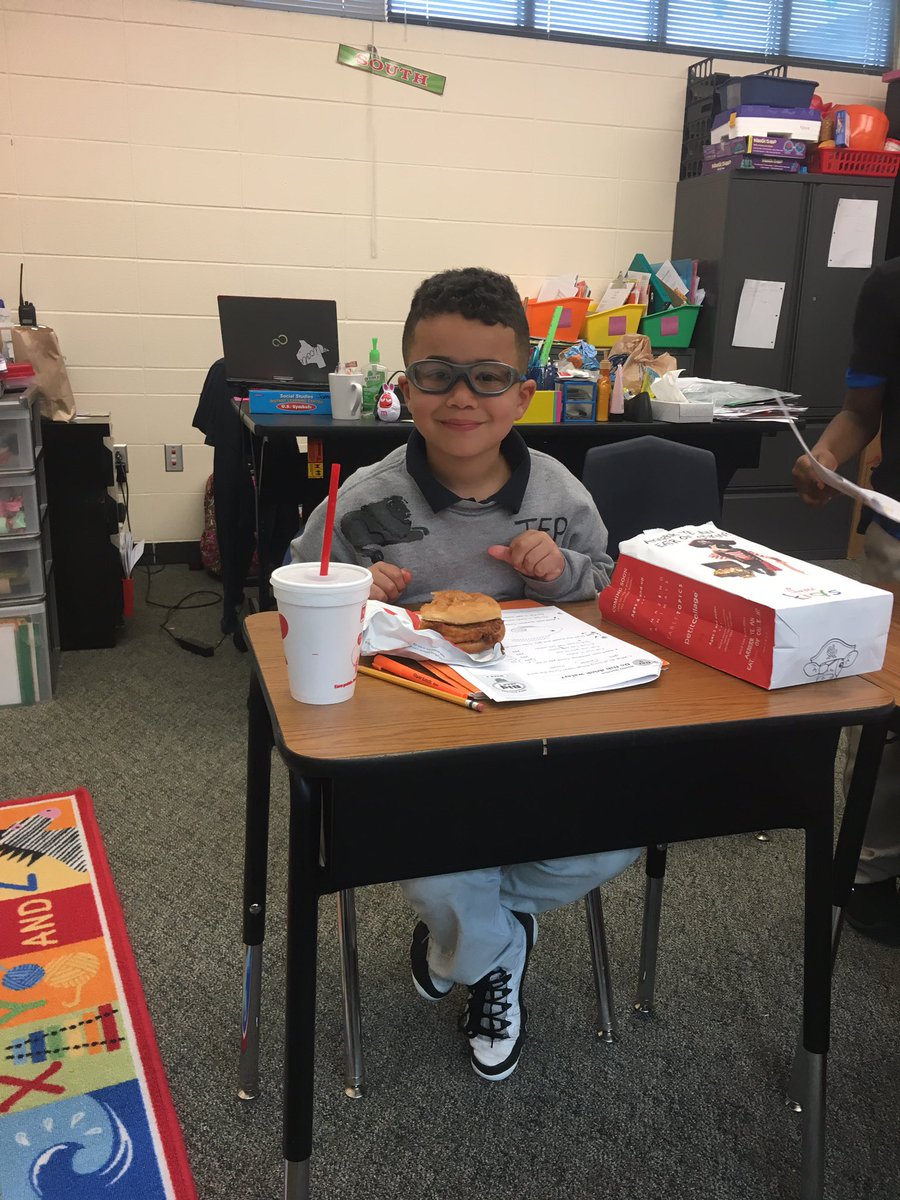 Congrats to one of our P2P winners! Mrs Simpson gave our winners something extra special today and this little one loved it! #KISDTeamSpEDP2P @TEP_KISD