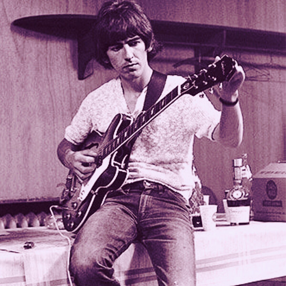 RitualGuitar's tweet image. They say it’s your birthday.
 #GeorgeHarrison