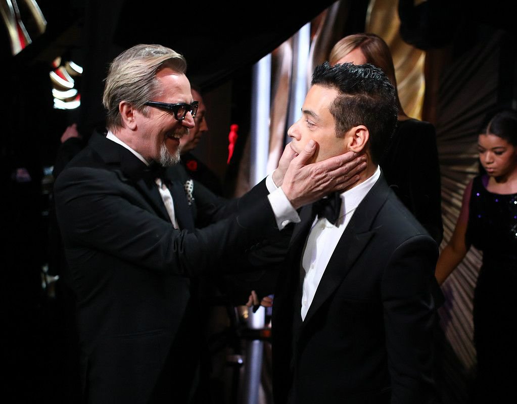 GaryOldmanWeb's tweet photo. Some more lovely pictures 😘😃 #Oscars #Oscars2019 
#RamiMalek #GaryOldman #AllisonJanney #BohemianRhapsody https://t.co/ygvwL9H9QL
