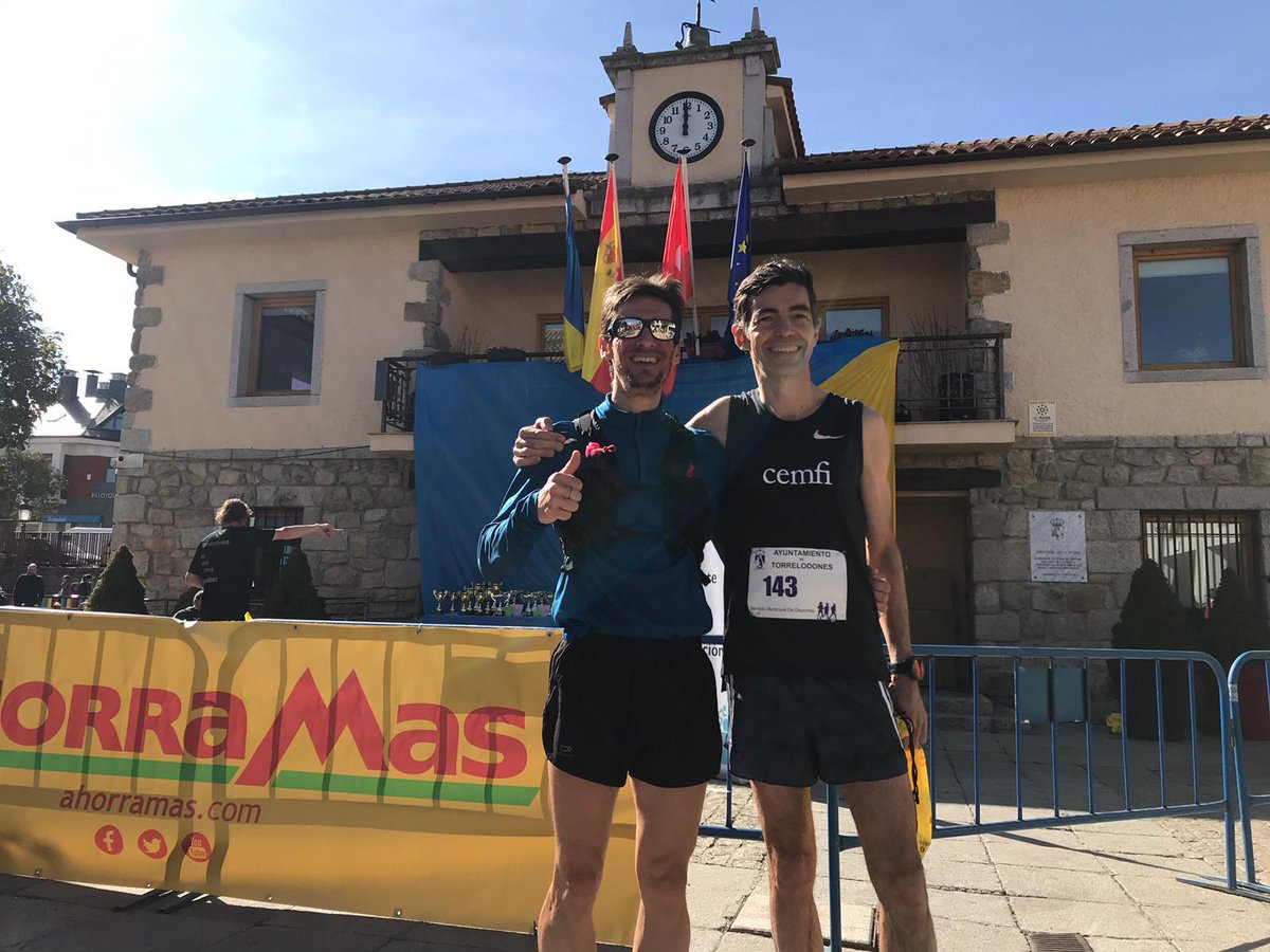 victor_munilla's tweet photo. Un buen #EntrenoDeCalidad ..

33ª #PedestreTorrelodones . 
#24Feb2019 .

#Asfaltera .

7km en 31:42 . 
Rt > 4:24/km .

#Durita .

Gral > 38/156 ( final del 1er 1/4 ) . 
¡ Vet B ! > 11/29 . 
1 ♀️ delante .

Los 2 primeros km 
⬇️4:00/km cuesta abajo 
junto a la 1ª ..

#Seguimos ! https://t.co/rMWMq5qyub