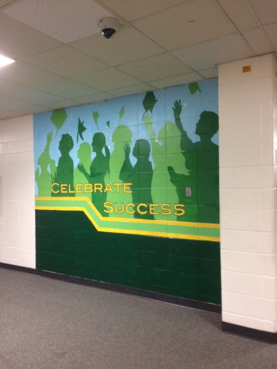 CauserLaura's tweet photo. Mural painting and touch ups https://t.co/WT9EBjetrV