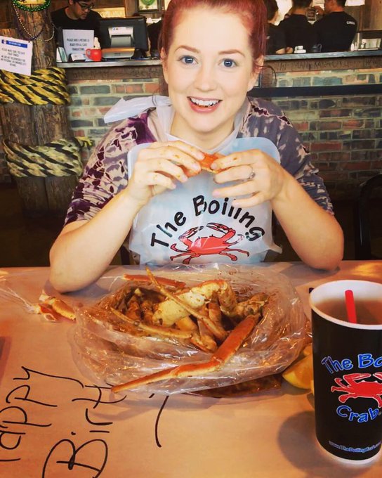 We get to @theboilingcrab and my mother immediately asks for a sharpie to write &ldquo;Happy Birther Day&rdquo;.<a class="tags" target="_blank" title="On Twitter" href="/?out=eyJ0eXAiOiJKV1QiLCJhbGciOiJIUzUxMiJ9.eyJpYXQiOjE3MjIxNDY4MjAsImlzcyI6InR3cG9ybnN0YXJzLmNvbSIsIm5iZiI6MTcyMjE0NjgyMCwiZXhwIjoxNzUzNjgyODIwLCJyZWRpcmVjdF91cmwiOiJodHRwczovL3R3aXR0ZXIuY29tL3RoZWJvaWxpbmdjcmFiIn0.Ej1NDOnLB6AguaNXGJBXcfQ-lZTwOIEkJK9rbyF5gZacQn4pKs-oOAFfS5R_5y5DuCWu4yfFBBgXT93kjLO2-w">@theboilingcrab</a><a href="/tag/thongthursday"class="tags"><span>#thongthursday</span></a><a href="/tag/nothongthursday"class="tags"><span>#nothongthursday</span></a>