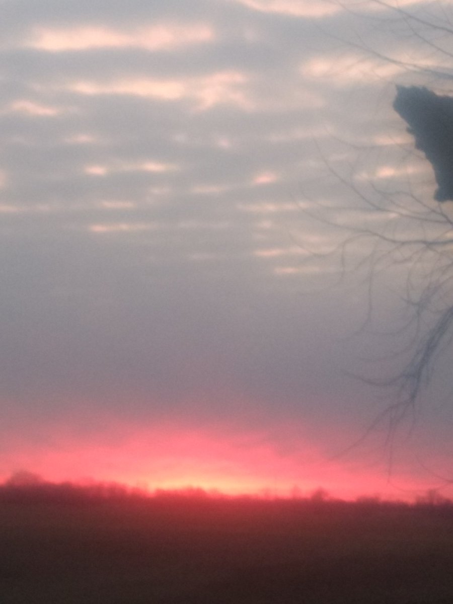 Probits's tweet image. Beautiful day in Indiana with a wonderful sunset.