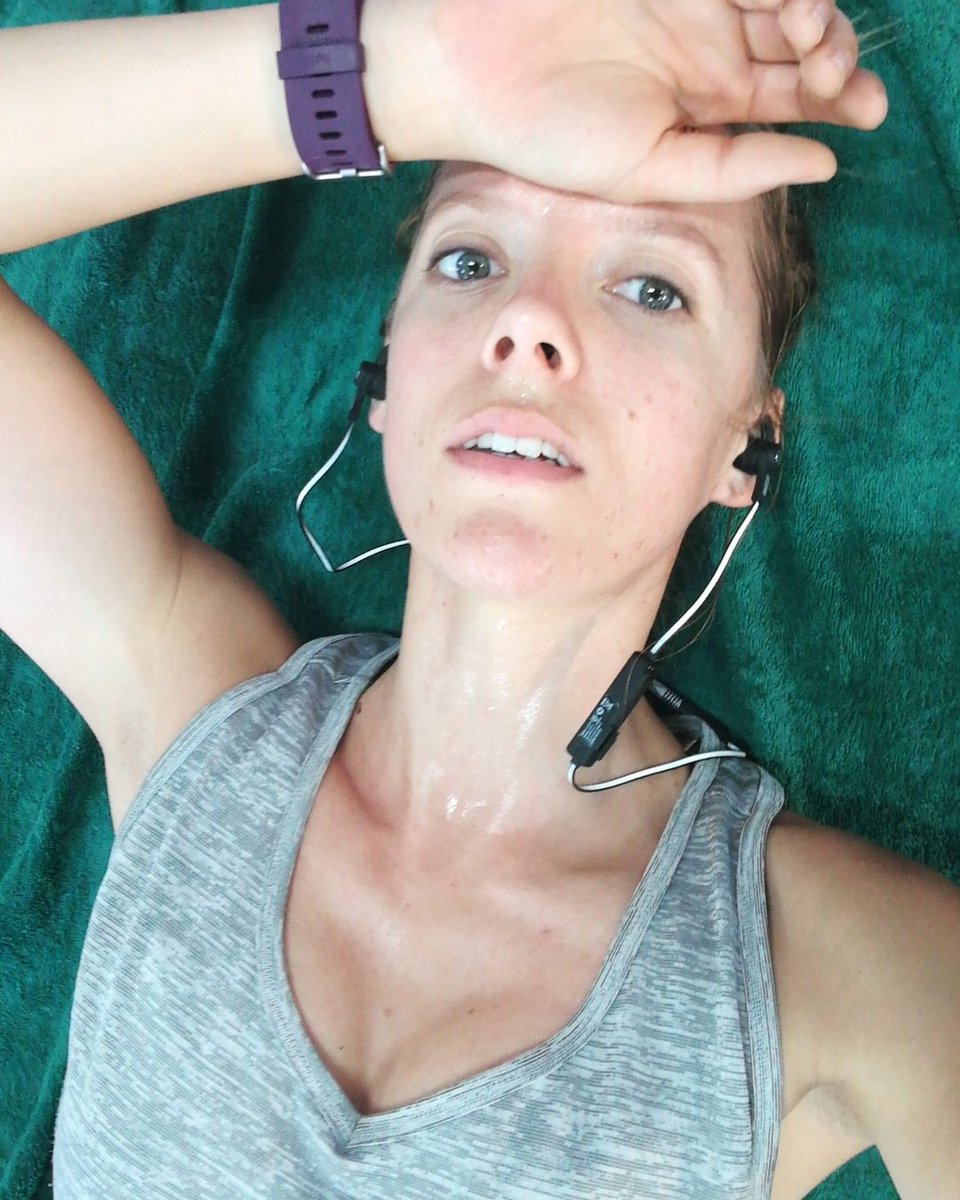HalinaPrice's tweet photo. Are you struggling with motivation. Head over to my IG for some tips and tricks ;) 
Link in Bio 🙌 https://t.co/wrBQB5E11M