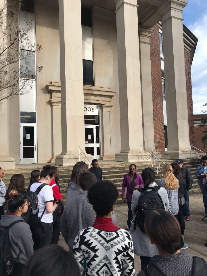 bsu_ua's tweet photo. Thank you Dr. Hilary Green for informing us about the history of the treatment of African Americans on UA’s campus. Also, thanks to everyone that came! We hope to see you all throughout the week! #bsuweek2019 https://t.co/JLmO1nGBaz