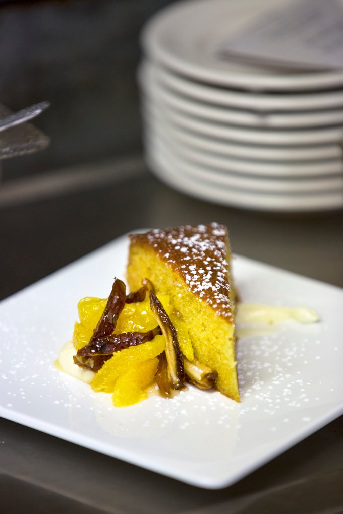 Flying Fig tweet media