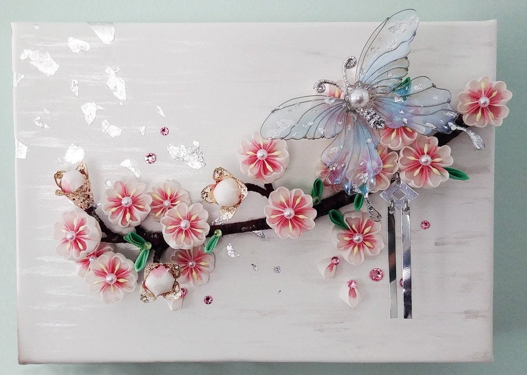 appledainty's tweet photo. It all comes together in the end.
Read more about how this piece was made on the blog at https://t.co/EiJd35lptd!
#thepathosofthings #handmade #handmadesask #yxe #yxearts #saskatooning #silkflowers #kanzashi #butterfly #cherryblossoms #birabira #picoftheday #love #spring https://t.co/DpTKTvgyq2