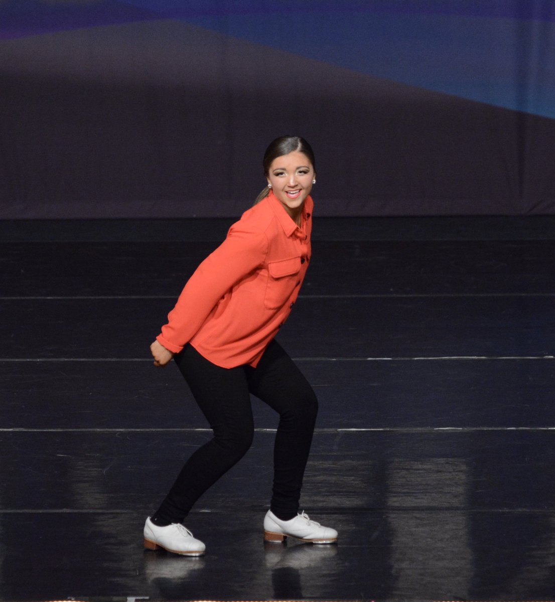 JohnnaCureton's tweet photo. This girl can flat out TAP!👞👞❤️#smoothfeetclearsounds #tapdancer #redelites https://t.co/PtgFO0UUkU
