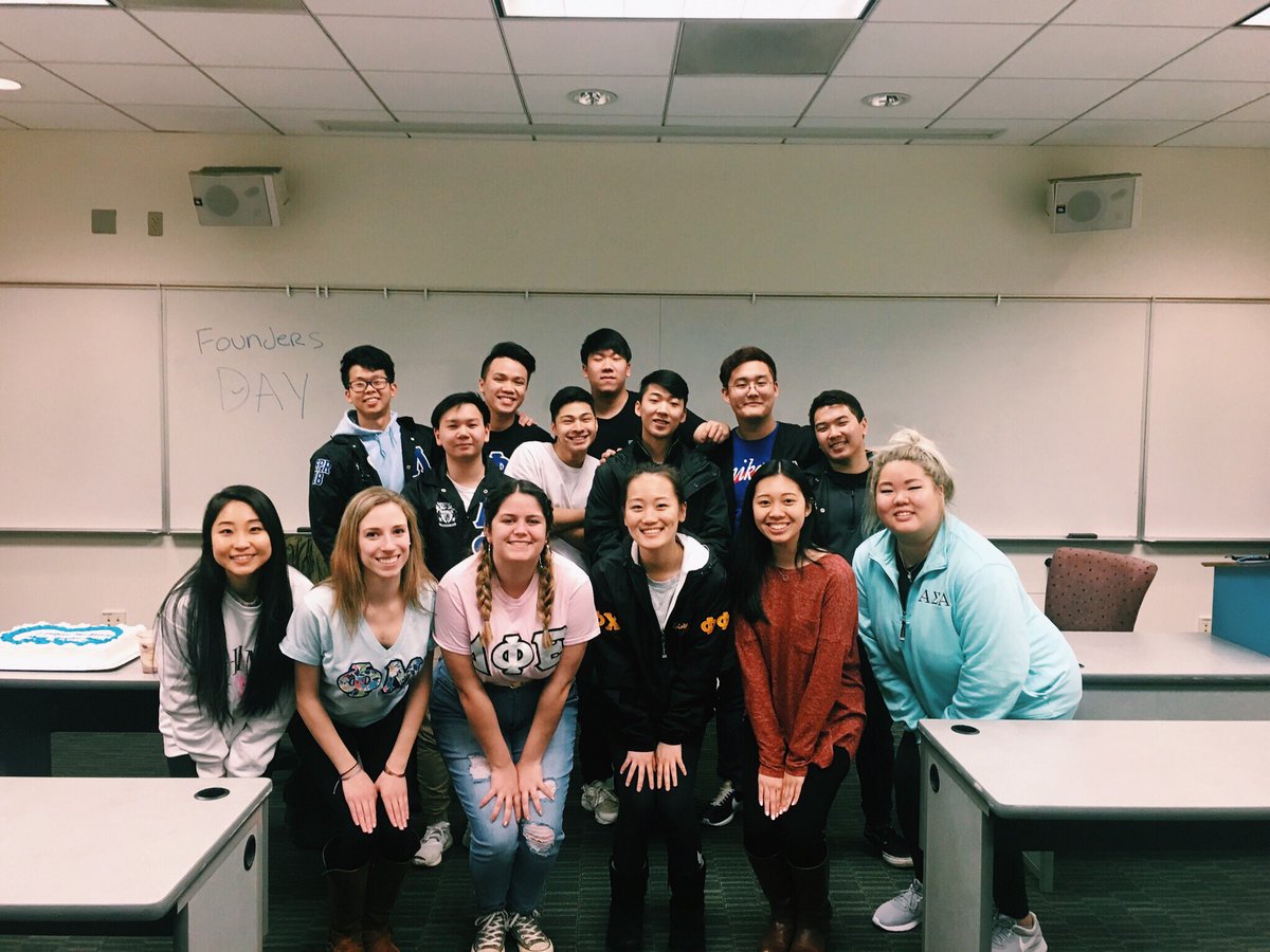 UMBCpha's tweet image. Happy Founders Day &amp;amp; 1 year anniversary to Lambda Phi Epsilon! Thanks for letting us celebrate with you 🎉