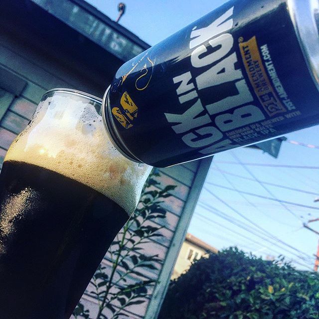 blk_boar's tweet photo. Going through some of my old photos and found this beauty from 21st Amendment Back in Black. Have you ever tried anything from 21st Amendment? Do you have a favorite? #21amendment #favoritebeer #beerboar #blkboar https://t.co/eeCq1FdDeE https://t.co/u1DW953vzG
