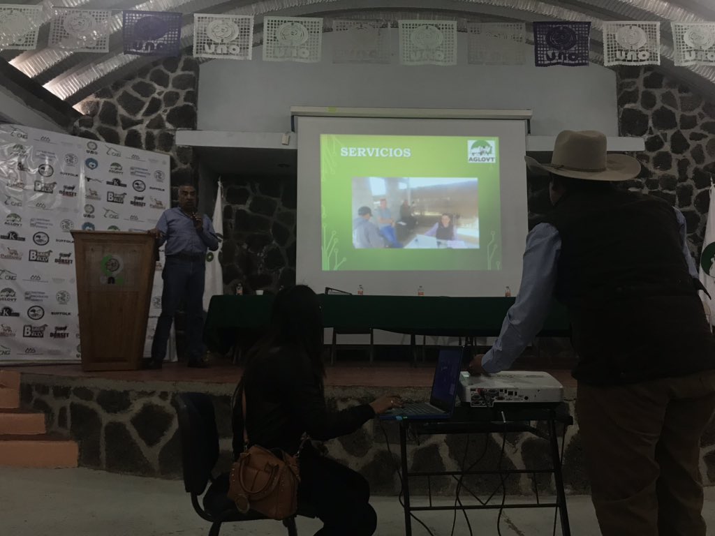 Hoy en la Asamblea General Ordinaria de la @AGLEOVT <a href="/Singuilucan/">Andrea Rodriguez</a>
