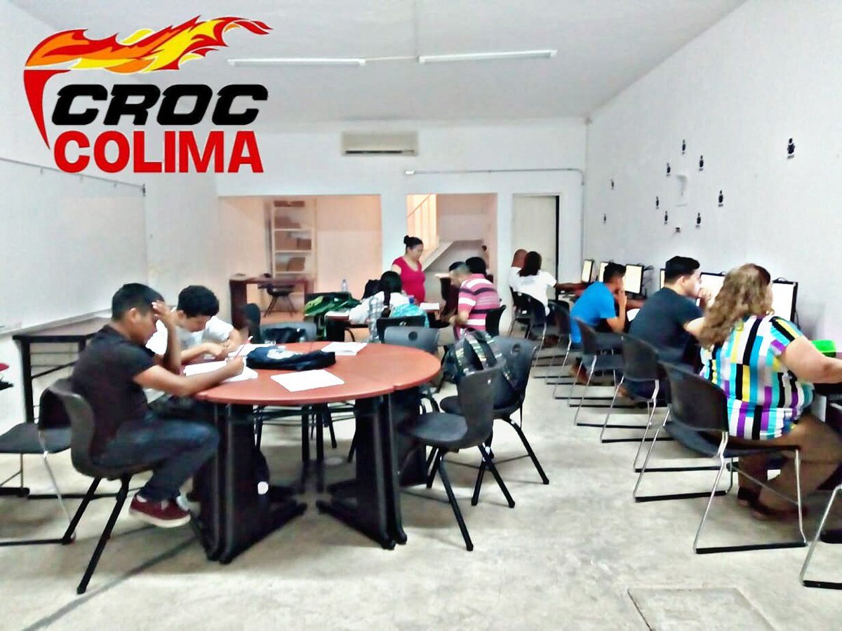 ServicrocM's tweet photo. En Colima Continuamos en la aplicación de exámenes para terminar La primaria y Secundaria. 
Agradeciendo este apoyo del Dip.  @isaiassicumple  y el líder @davidoq  
#SomosCROC https://t.co/DTyQcnl11r