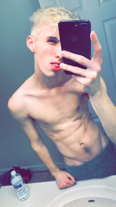 Watch Dawson's leaked NSFW photo on TwXstars