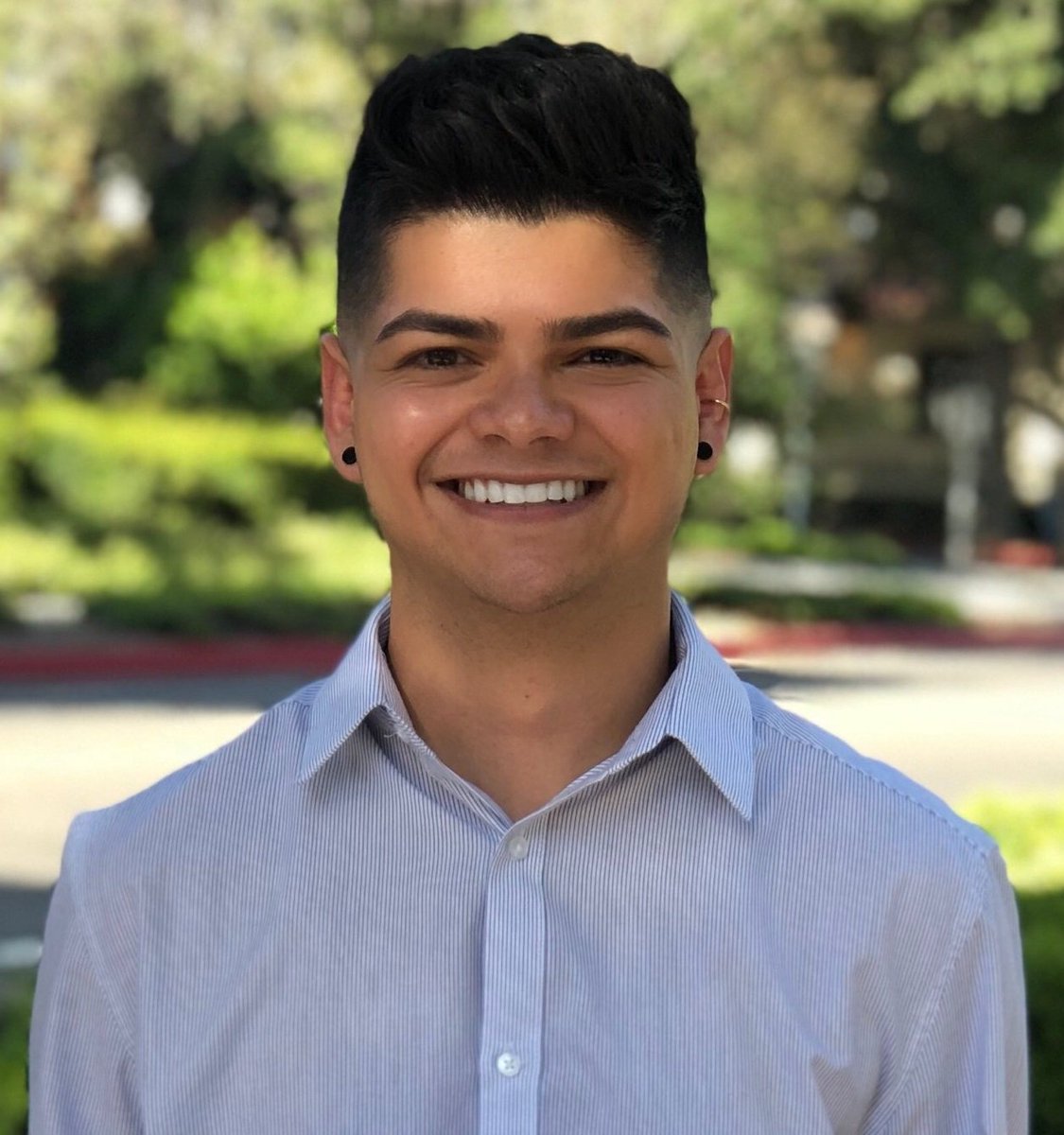 BeGreatIE's tweet photo. Our 2-time state Youth of the Year finalist, former staff member and @ULaVerne grad Miguel Fernandez started a job at @Esri today. We're proud of you, Miguel!
#BeGreatIE #greatfutures #GIS #BGCAlum https://t.co/DgVFk9DDZg