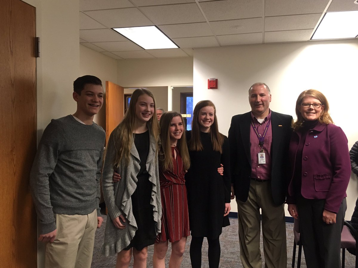 cmites's tweet photo. So proud of these @JCSD_SMS 7th grade students who have combined personal passion projects into a school-wide anti-vaping campaign. Along with Principal Billings they presented it to the JCSD School Board. #AuthenticLearning at its best @BarlowAllison @cmites https://t.co/HHk0p5pLWA