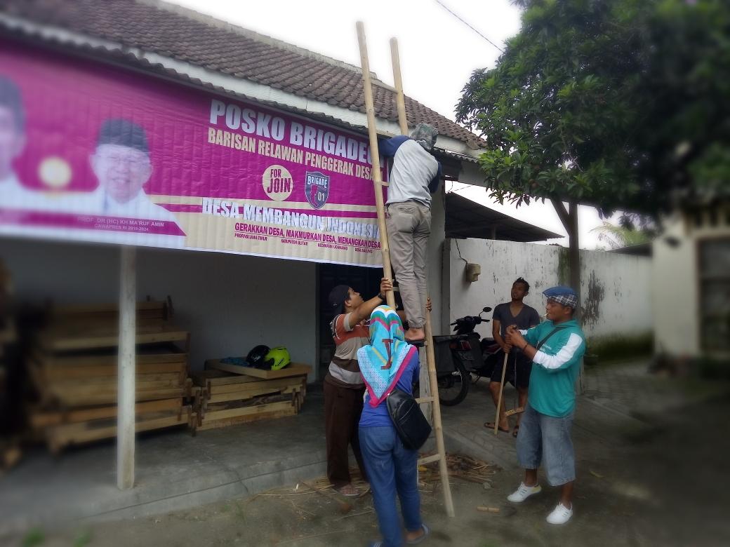 Queeny_Hyuuga's tweet photo. Hari Selasa Bertemu Kawan Lama
Berbagi Hati Menimba Ilmu
Ayo Warga Desa bergerak bersama-sama
Menangkan Jokowi untuk Indonesia Maju

#DesaIndonesiaMaju
#Brigade01Jatim
#Brigade01Blitar

@jokowi
@CakImin
@KornasBrigade01
@AndryDewantoAh2
@hersetiyo https://t.co/jweCpboeNA