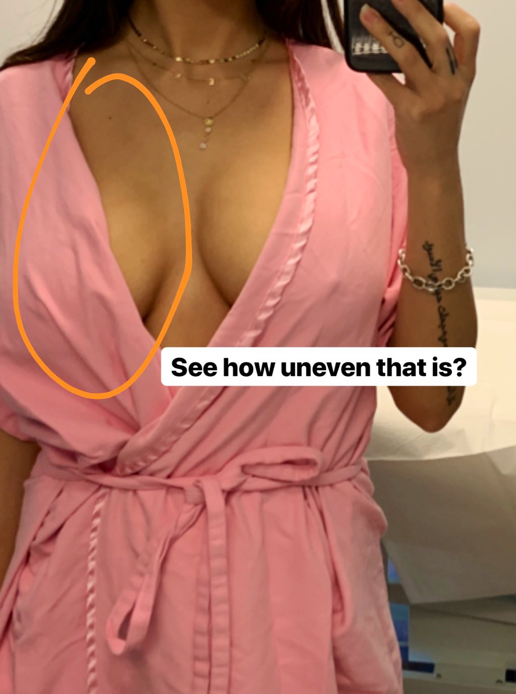 Mia khalifa nips