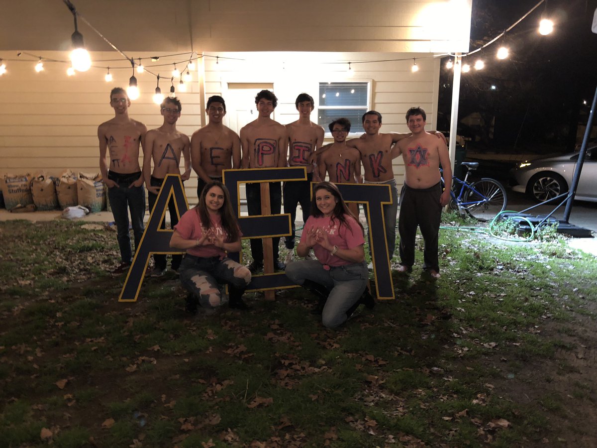 untaepi's tweet photo. RT for Breast Cancer Eduacation and Awareness #ThinkPink2019 #teamAEPi #ZetaTauAlpha https://t.co/r8X7o0DekD