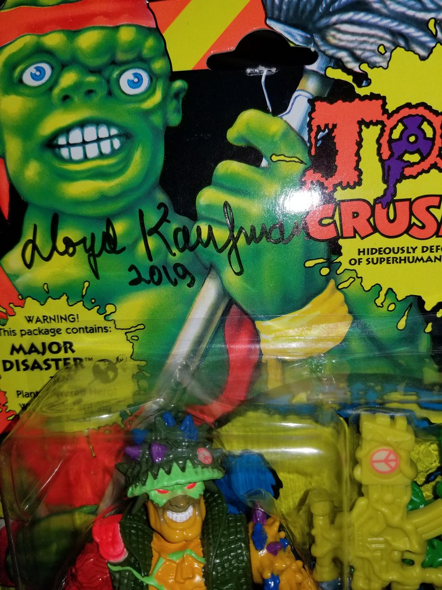 jector_lector's tweet photo. @RobertRamone @lloydkaufman @Troma_Team @tromacathy Yes!!! I came out to greet uncle Lloyderino bro &amp; the Toxic Revenger.  Wish @DebbieRochon would have stalked me also 😛😹☢ https://t.co/apXKm4EQGq