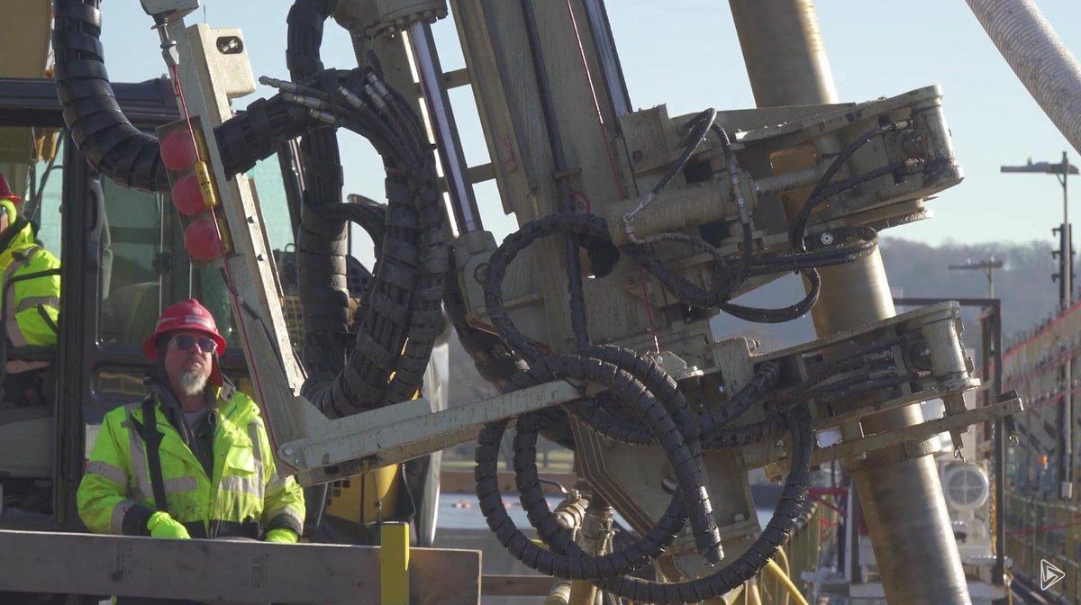 MSAsafety's tweet image. Watch the @CONSTRUCTTV “Six Figures, No Suits” series, episode 2 as the team at Nicholson Construction stabilizes the Prairie Du Sac Dam. See how MSA personal protective equipment (PPE) is used on the job site. bit.ly/2Rp75ss