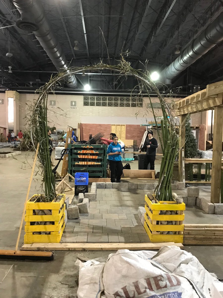 #Saul #horticulture students prep for the ⁦@PHSgardening⁩ Show! We’ll be here all week setting up. Our kids #werk #work and make it happen! #phled ⁦@PHLschools⁩ ⁦@PAAgriculture⁩ #PHSFlowerShow #flowerpower
