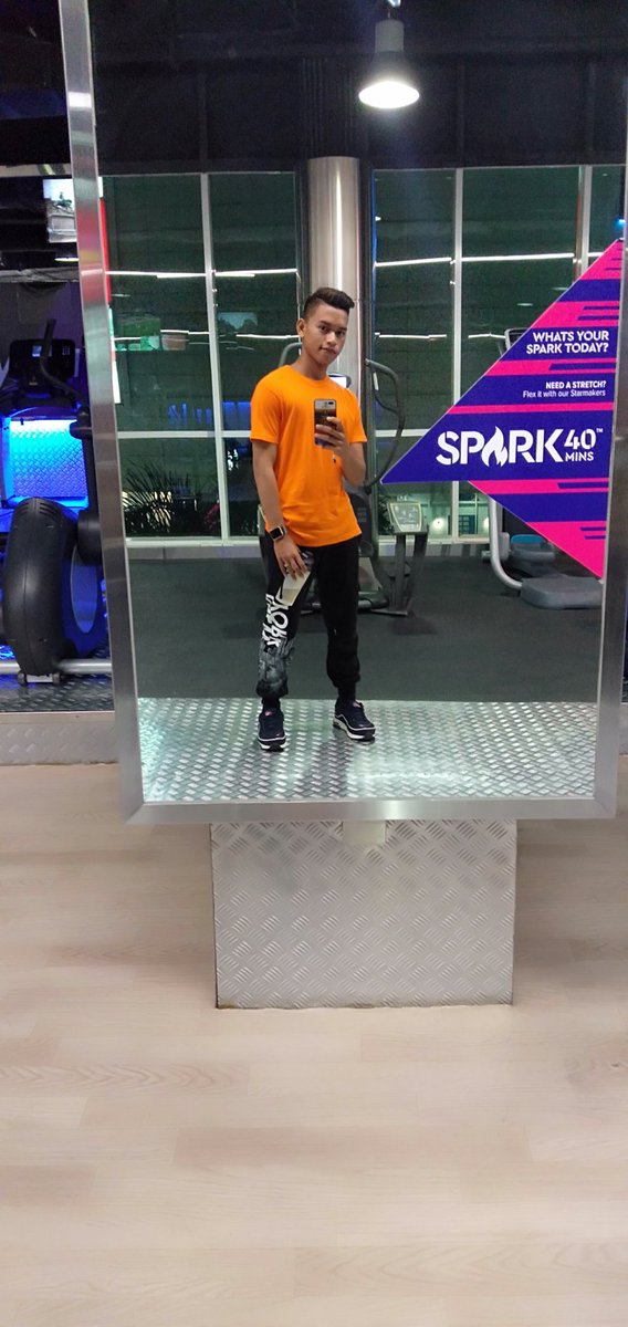 Rafa92406845's tweet photo. Gym time💪💪💪💪 https://t.co/UVApo55CrL