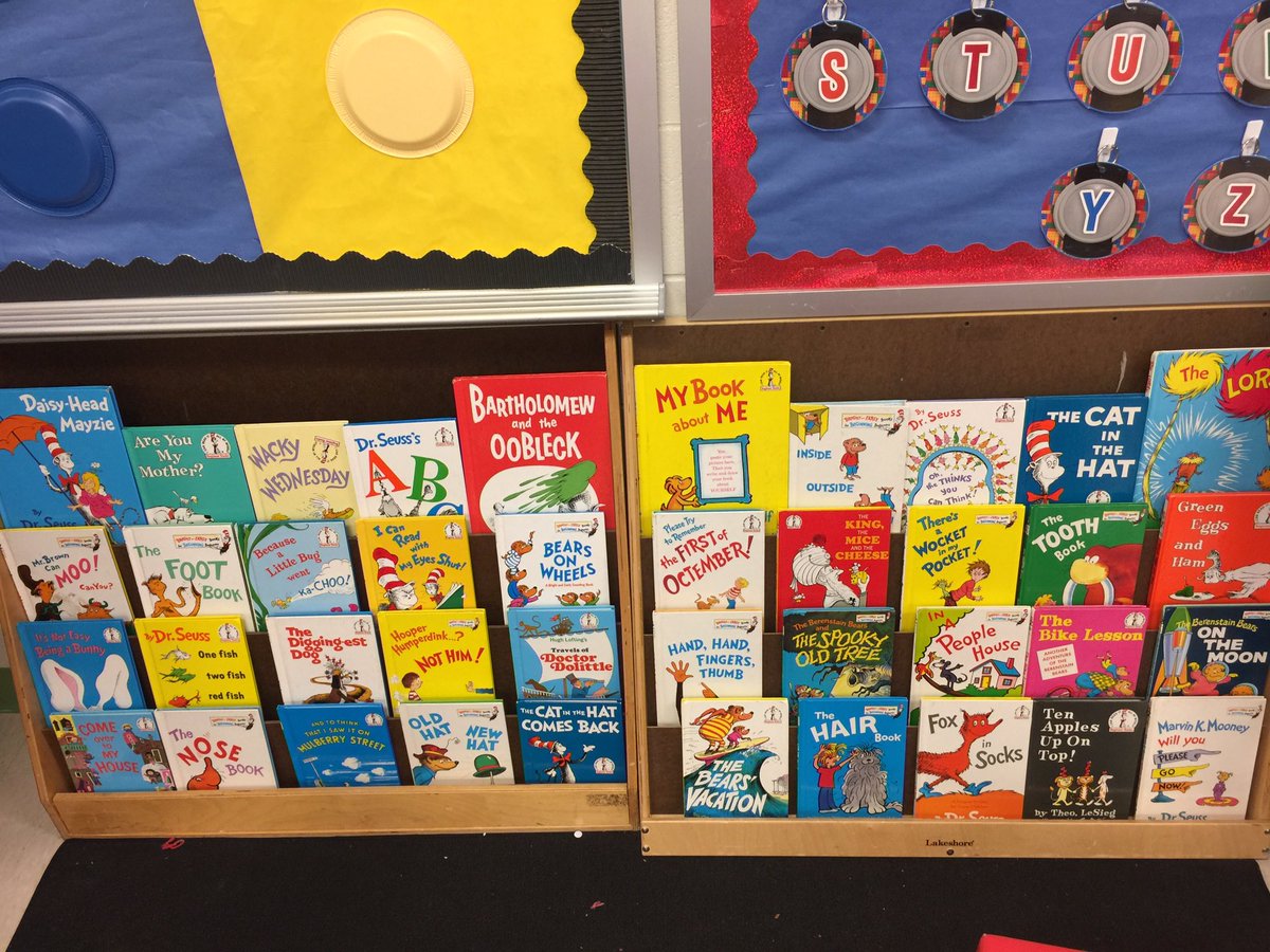 MsVTeacherVoice's tweet photo. Dr.Seuss Week aka my Favorite week!! #EEC301SP19 https://t.co/uLgyffwj4U