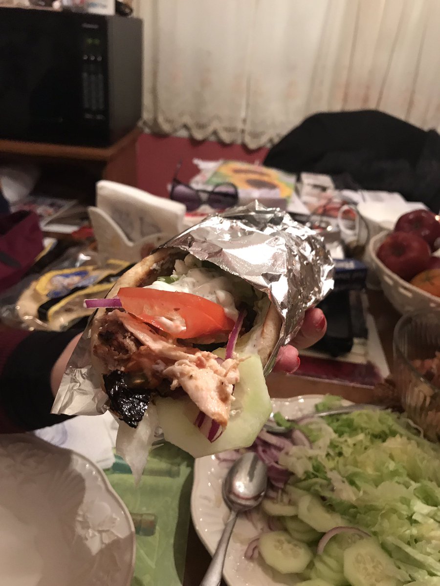 PeteIllustrated's tweet photo. Just tried out my new @TheTrompoKing for the first time. Man I can't tell you how delicious dinner was tonight. #trompoking #stackyourmeat https://t.co/Z80lC9s45A