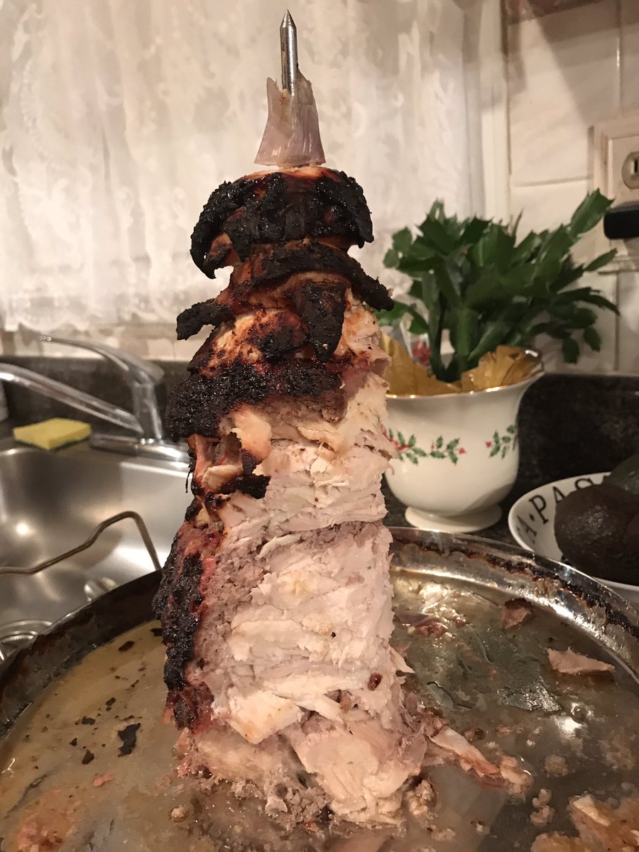 PeteIllustrated's tweet photo. Just tried out my new @TheTrompoKing for the first time. Man I can't tell you how delicious dinner was tonight. #trompoking #stackyourmeat https://t.co/Z80lC9s45A