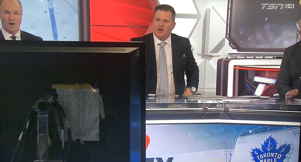 businessupfront's tweet photo. @f_andersen30 = 😲 @TSNBobMcKenzie @djpoulin20 @odognine2 #Leafs #GoLeafsGo #Leafsforever #Leafsaholics https://t.co/8MlG7kEeD5