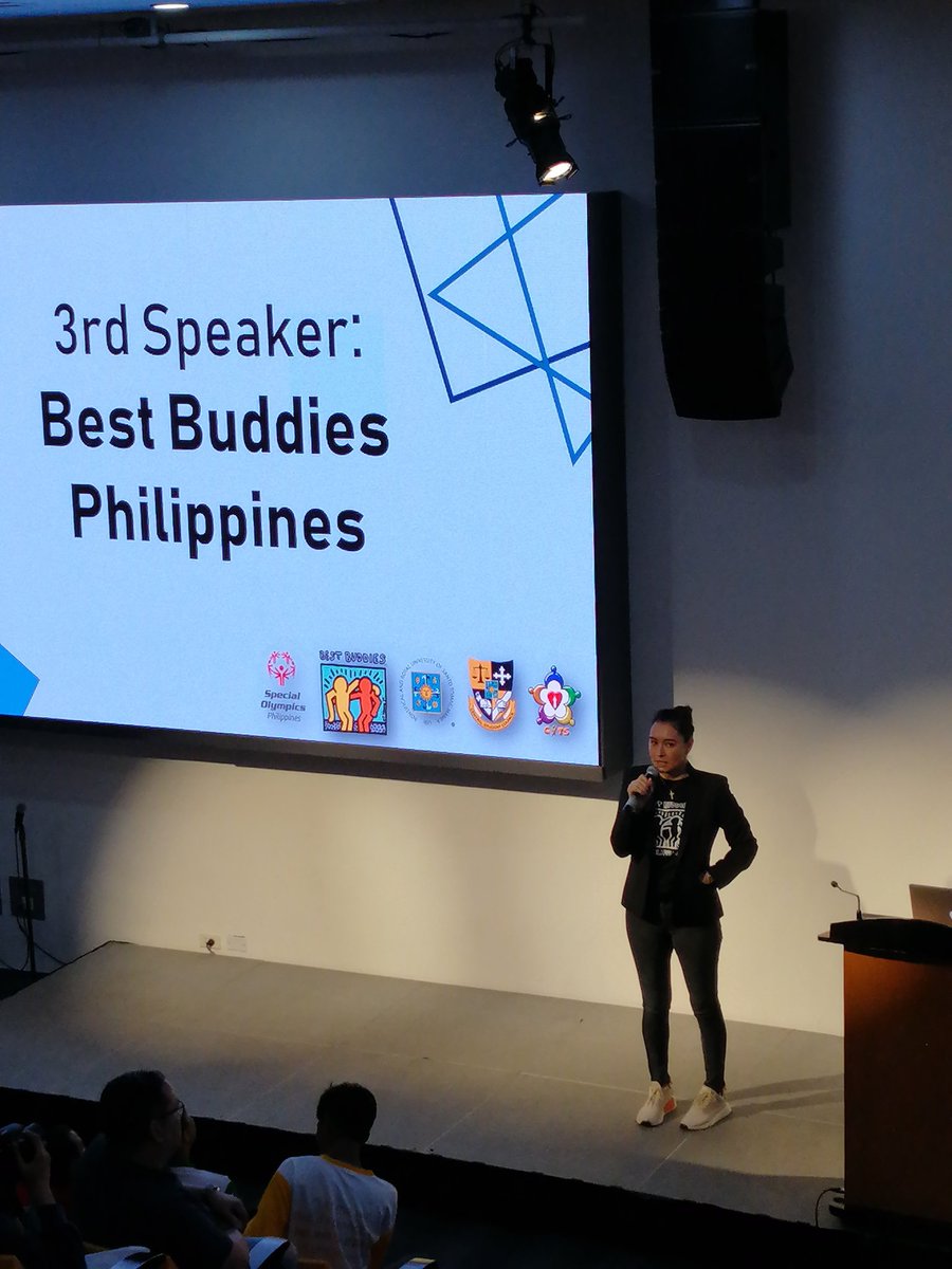 ustguts's tweet photo. Our 3rd speaker: Best Buddies Philippines! 👫👫

#RWord2019
#SpreadTheWordToEndTheWord
#UsingThomasianVoiceInStoppingTheWord 
#IHaveGUTS
#GUTSAllIn https://t.co/7dkmDzRIJh