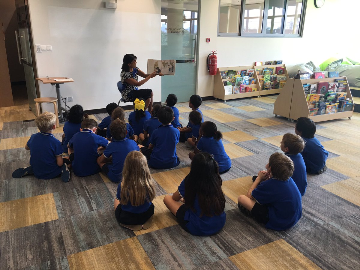 Elyabdrahman's tweet photo. 2ER is enthralled with Ms. Suji’s book of choice, Finding Winnie. #ISKLgr2 #isklproud https://t.co/YFzrb179g3