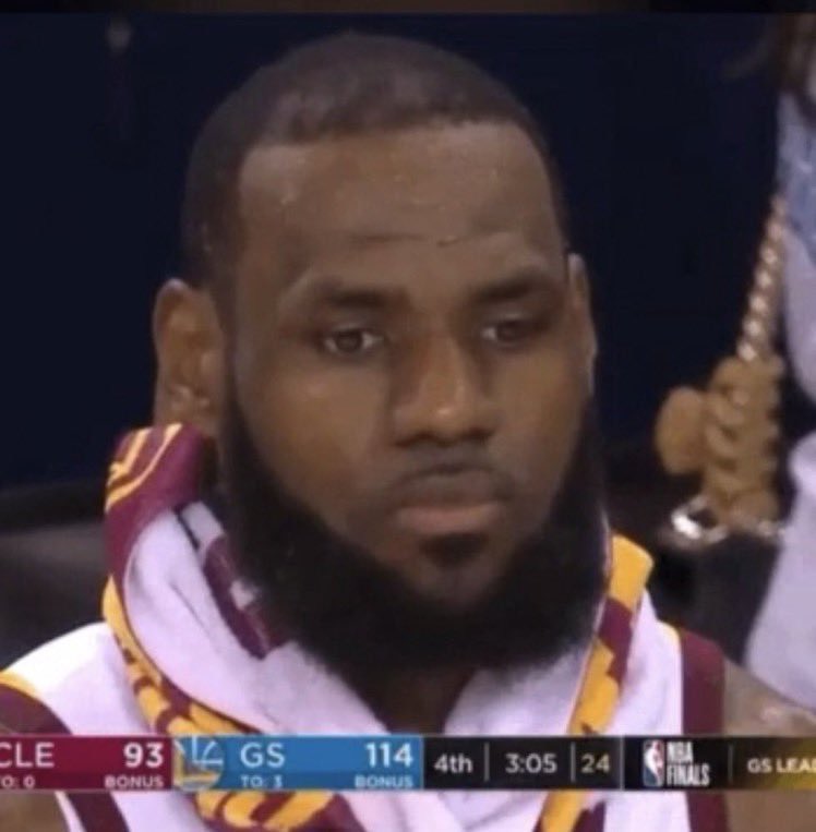 SneakeSports's tweet photo. A daily mood when I look at the dms on this account. https://t.co/D2i6Mi1bme